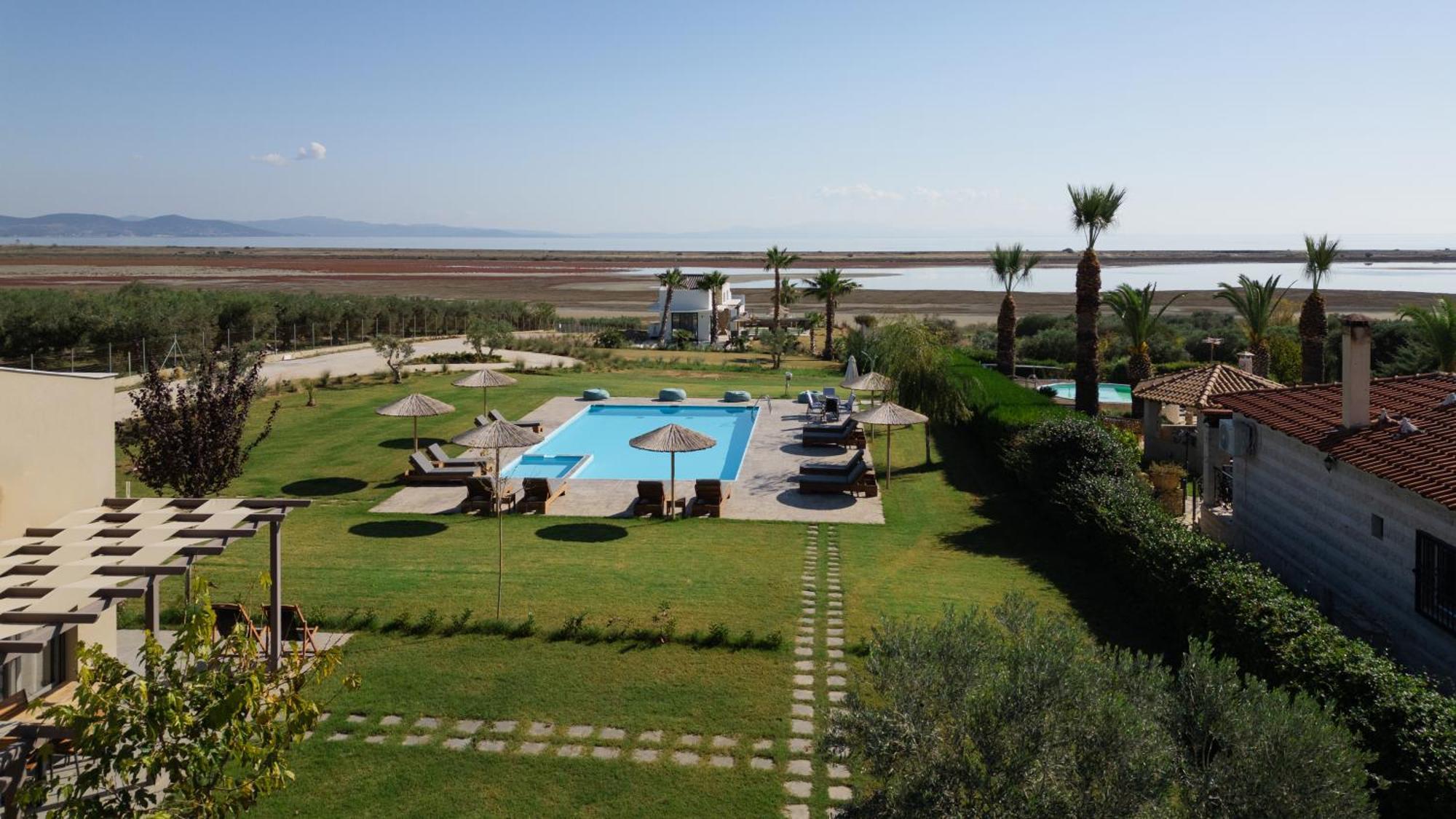 Aparthotel Flamingo View & *